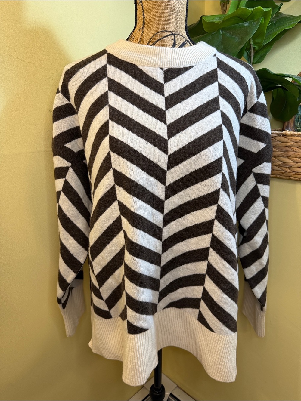 Barbour Chevron-Stripe Crew Sweater in Cream & Brown NWT 12 Lorelie Knit